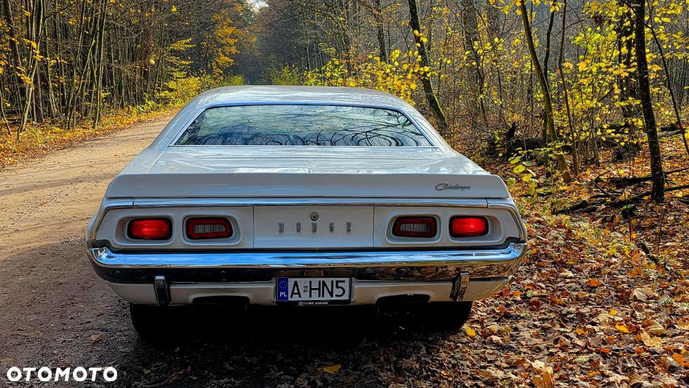 Dodge Challenger - 6