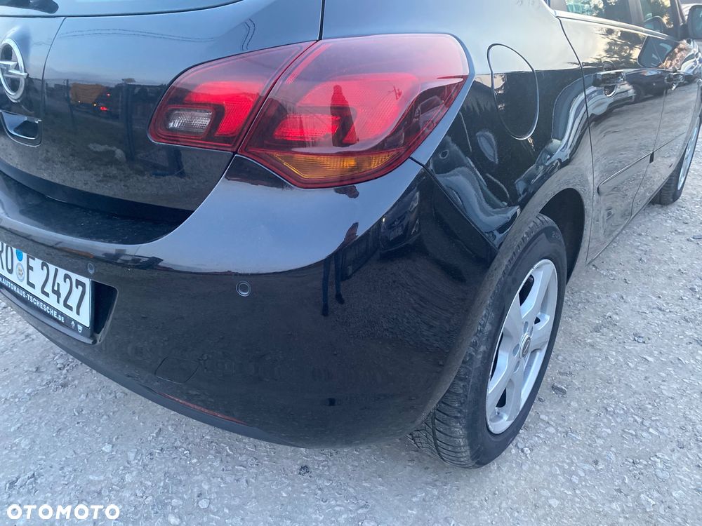 Opel Astra 1.4 Turbo Cosmo - 12