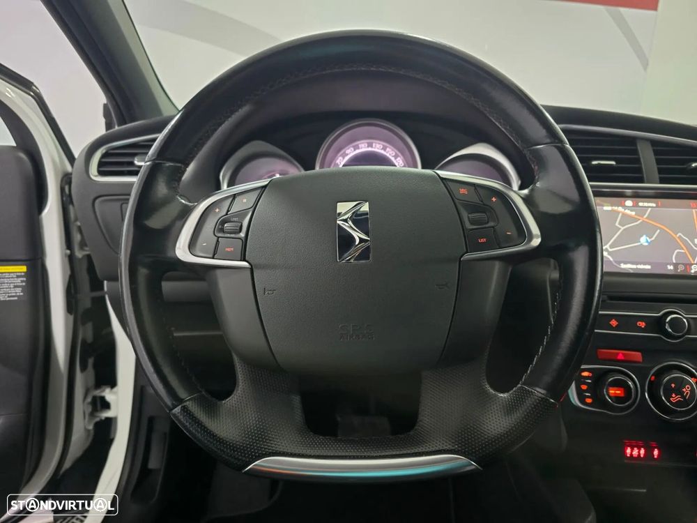 Citroën DS4 1.6 BlueHDi So Chic EAT6 - 13