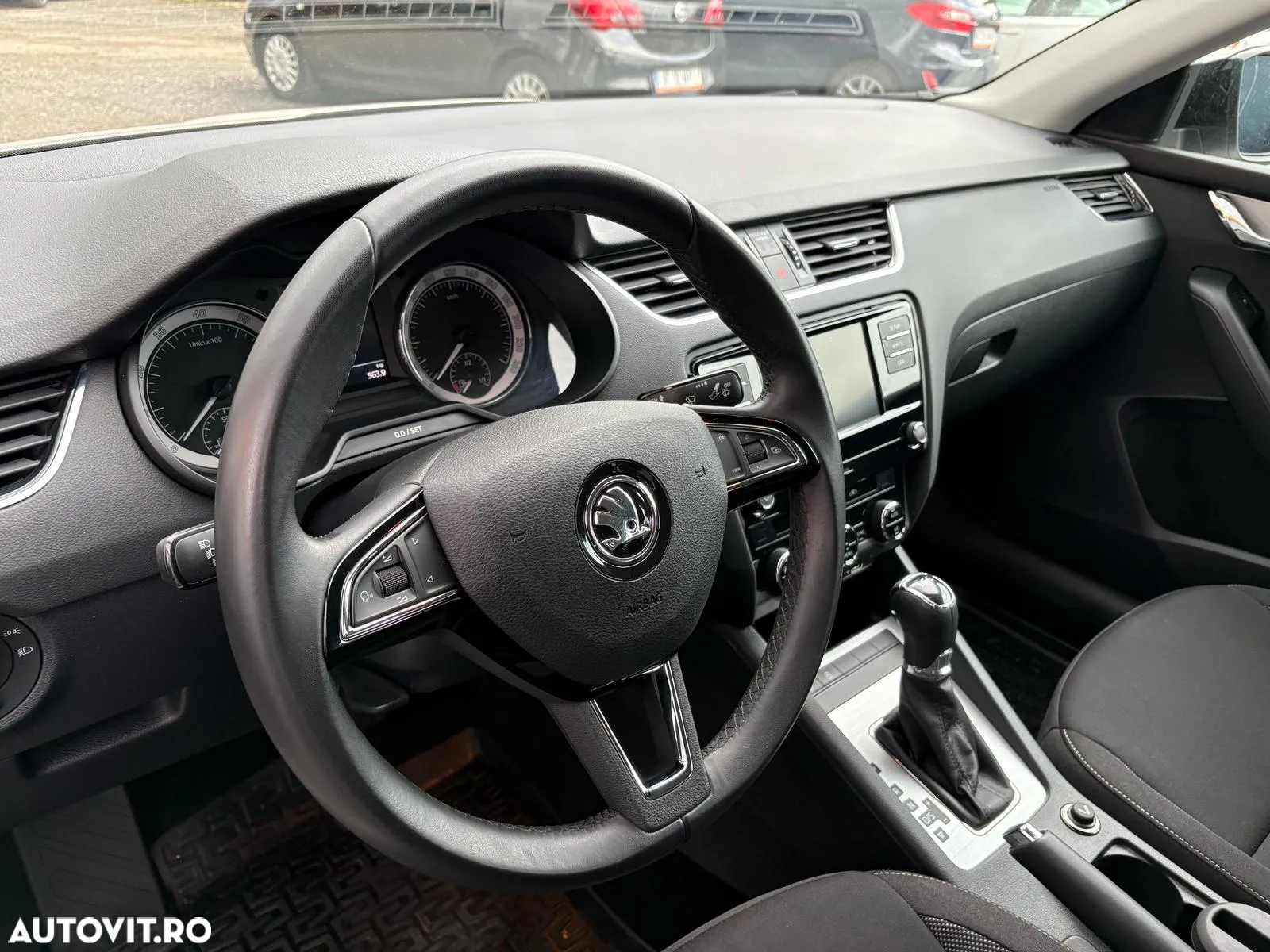 Skoda Octavia 1.5 TSI DSG Ambition - 6