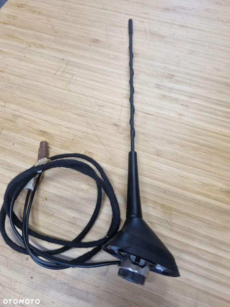 Antena dachowa GPS renault megane IV kombi - 1
