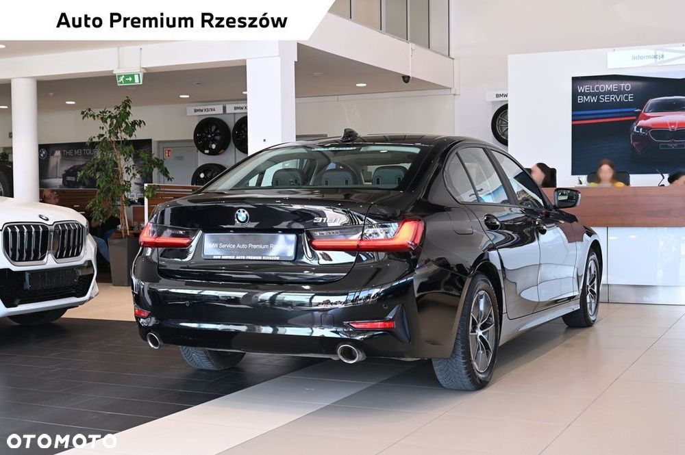 BMW Seria 3 318i Advantage - 18