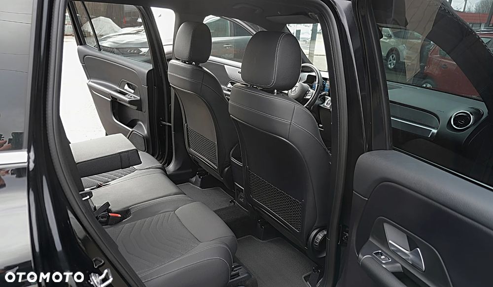 Mercedes-Benz GLB 200 7G-DCT - 16