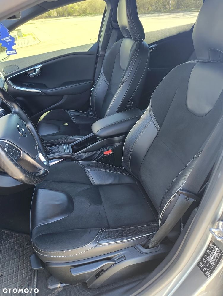 Volvo V40 D2 Geartronic RDesign - 18