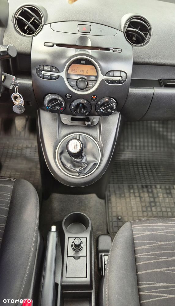 Mazda 2 1.3 Comfort - 26