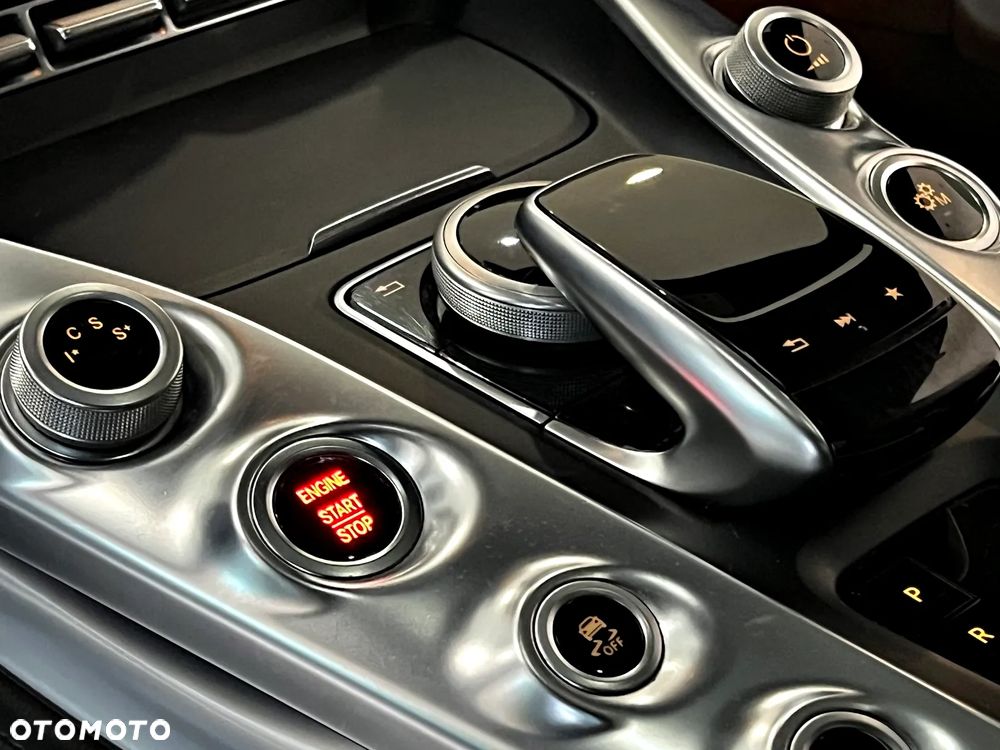 Mercedes-Benz AMG GT - 8
