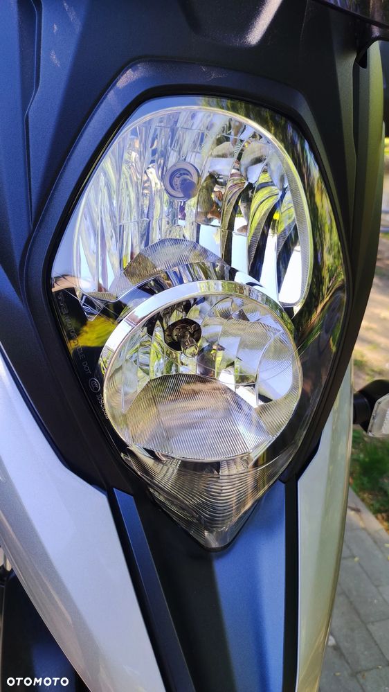 Suzuki V-STROM - 16