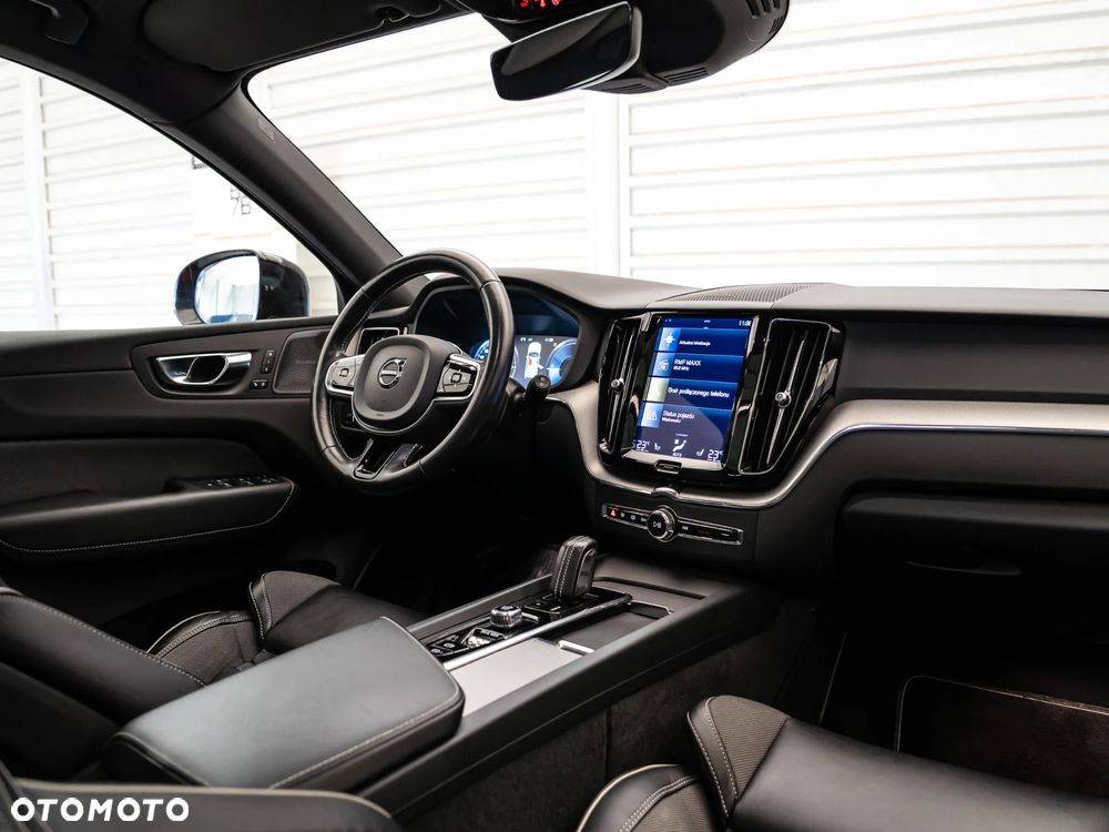 Volvo XC 60 - 21