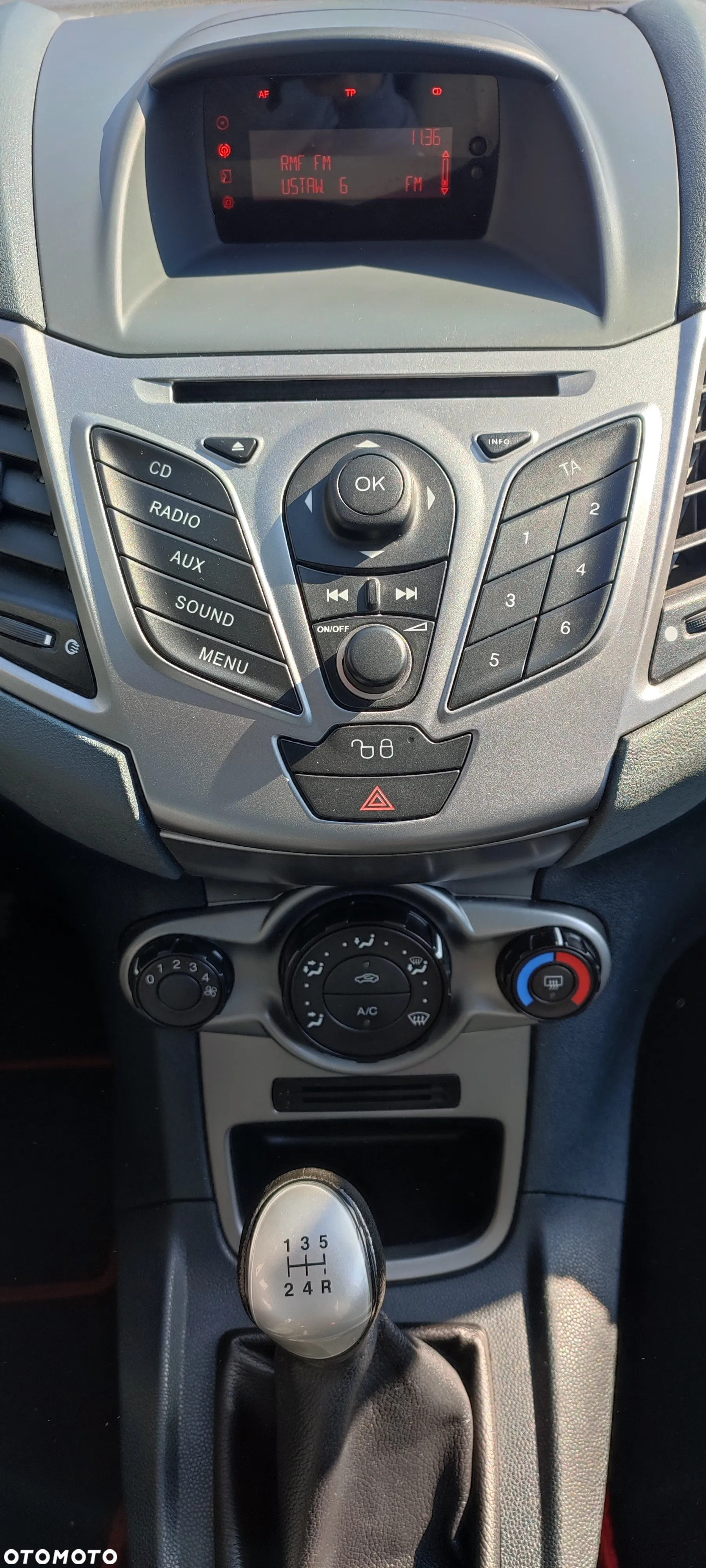 Ford Fiesta - 16