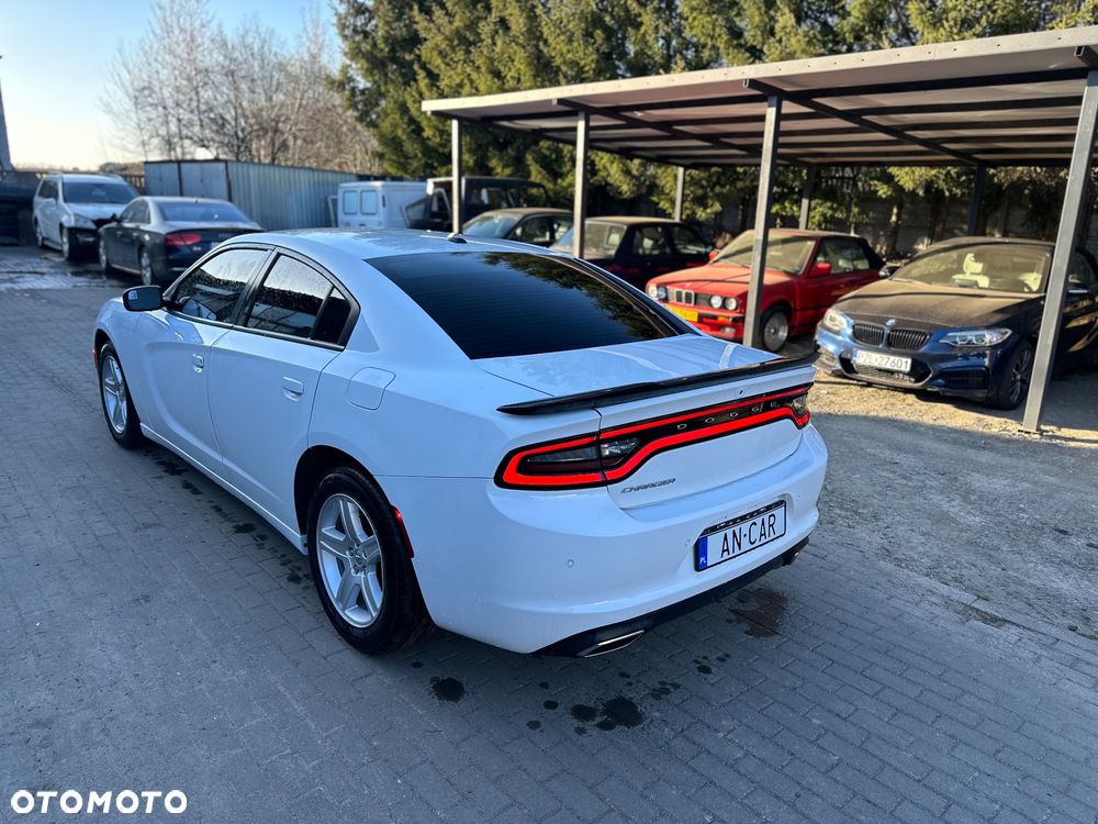 Dodge Charger 3.6 GT - 12
