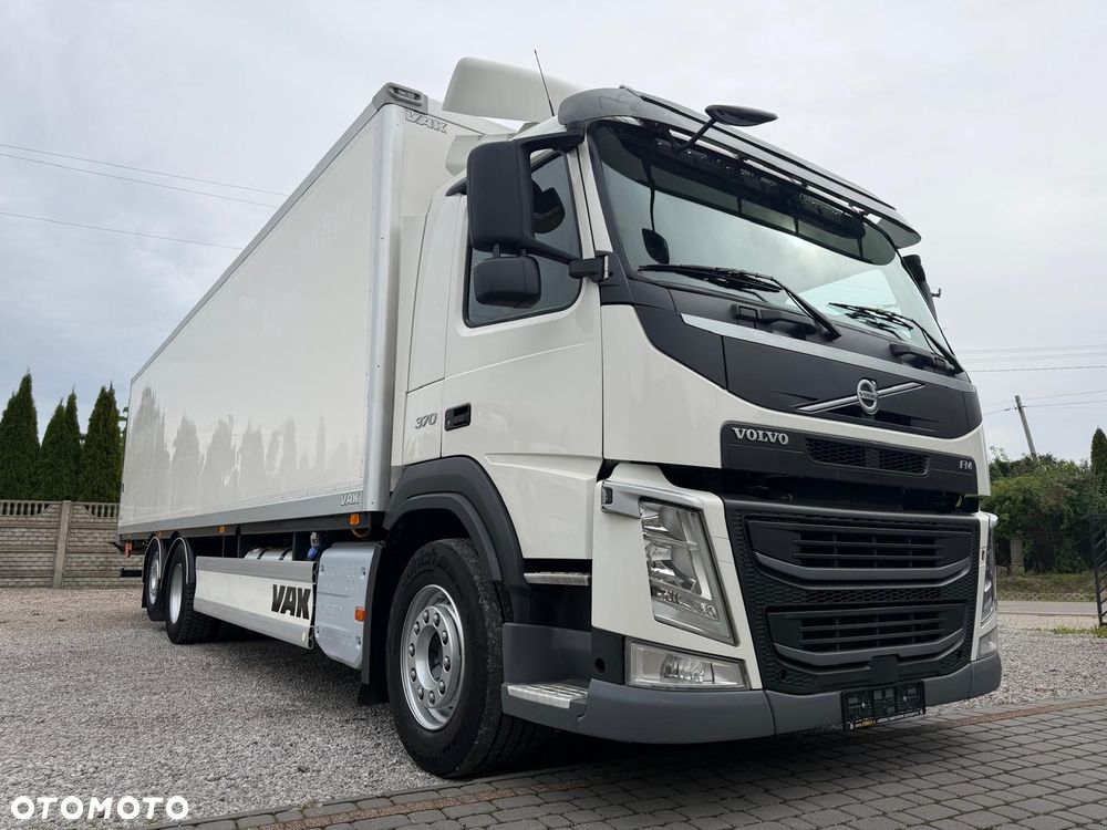 Volvo FM 370 / 6x2 / Chłodnia / Winda / - 28