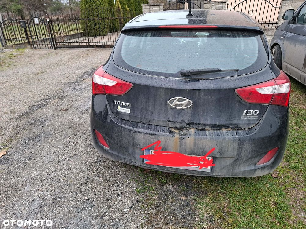 Hyundai i30 1.6 CRDi Classic + - 4