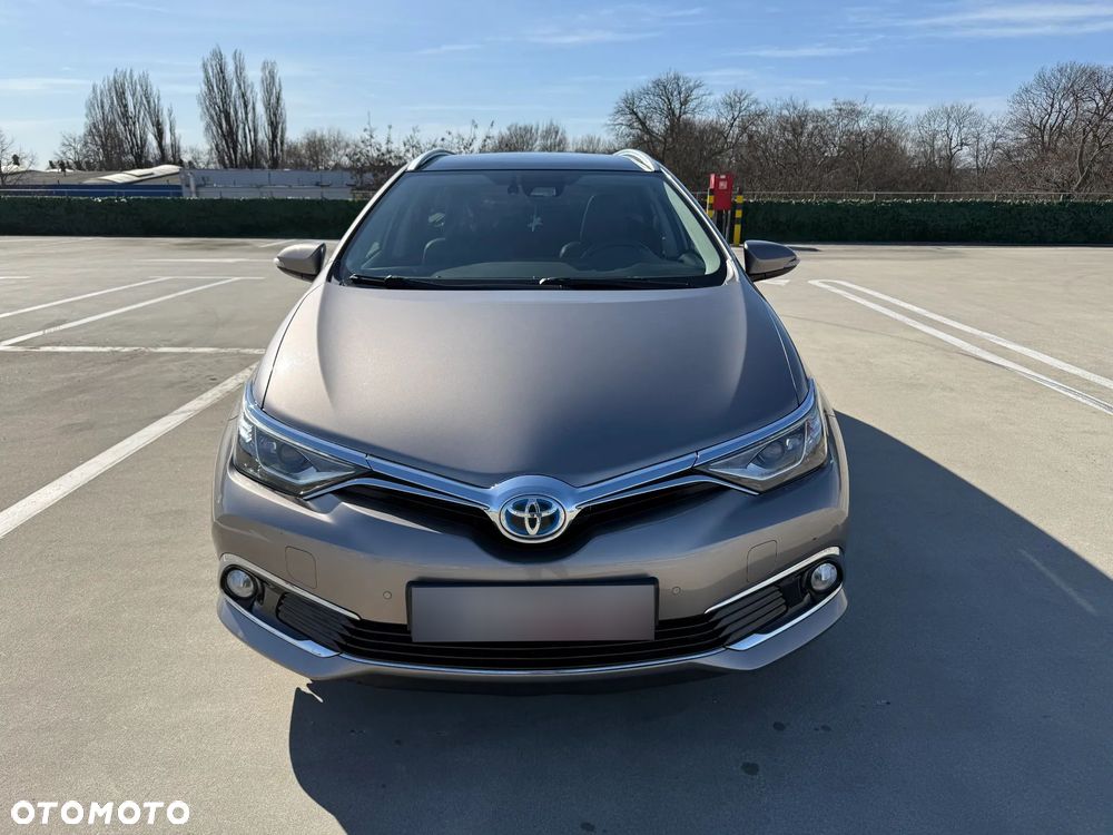 Toyota Auris - 1