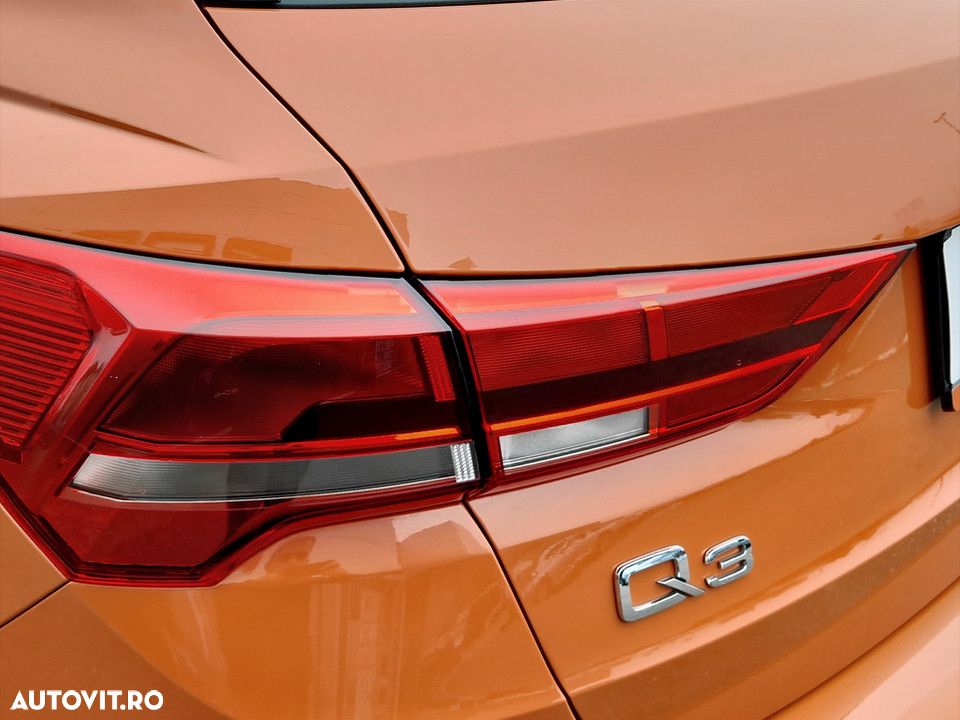 Audi Q3 2.0 40 TFSI S tronic quattro Advanced - 11