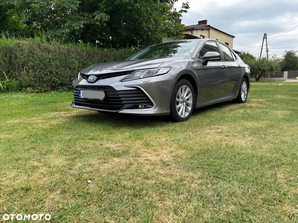 Toyota Camry 2021 photo 2