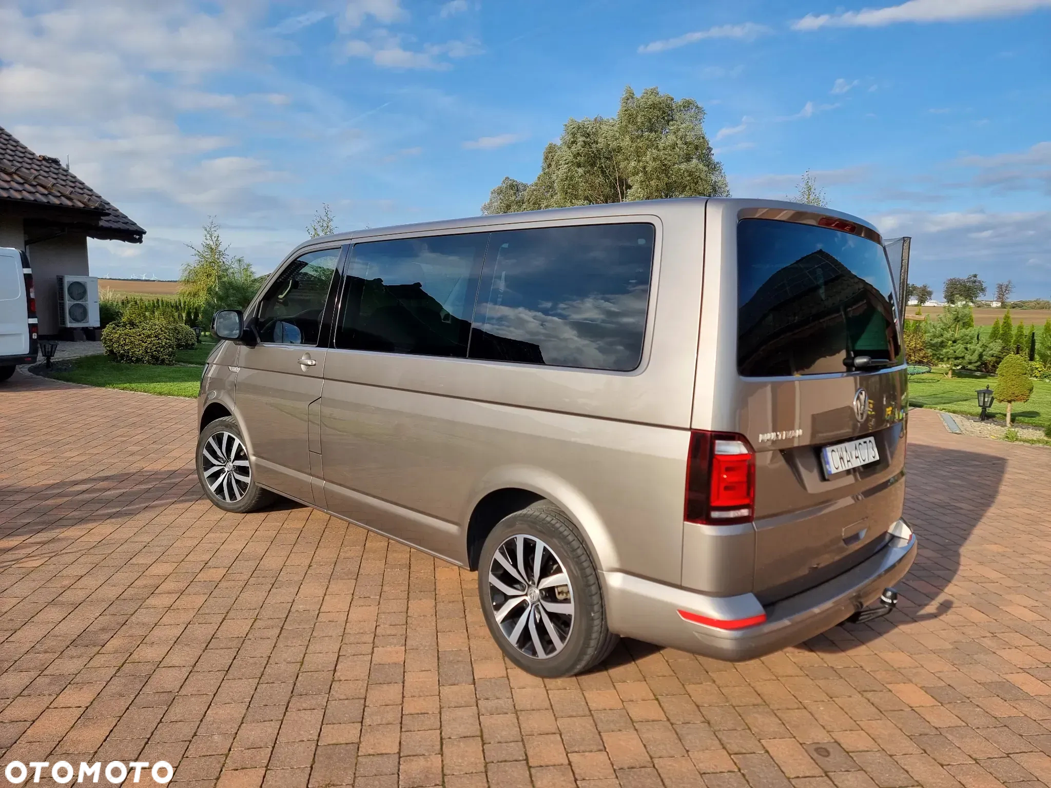 Volkswagen Multivan BiTDI L1 LIFE 4Motion - 8
