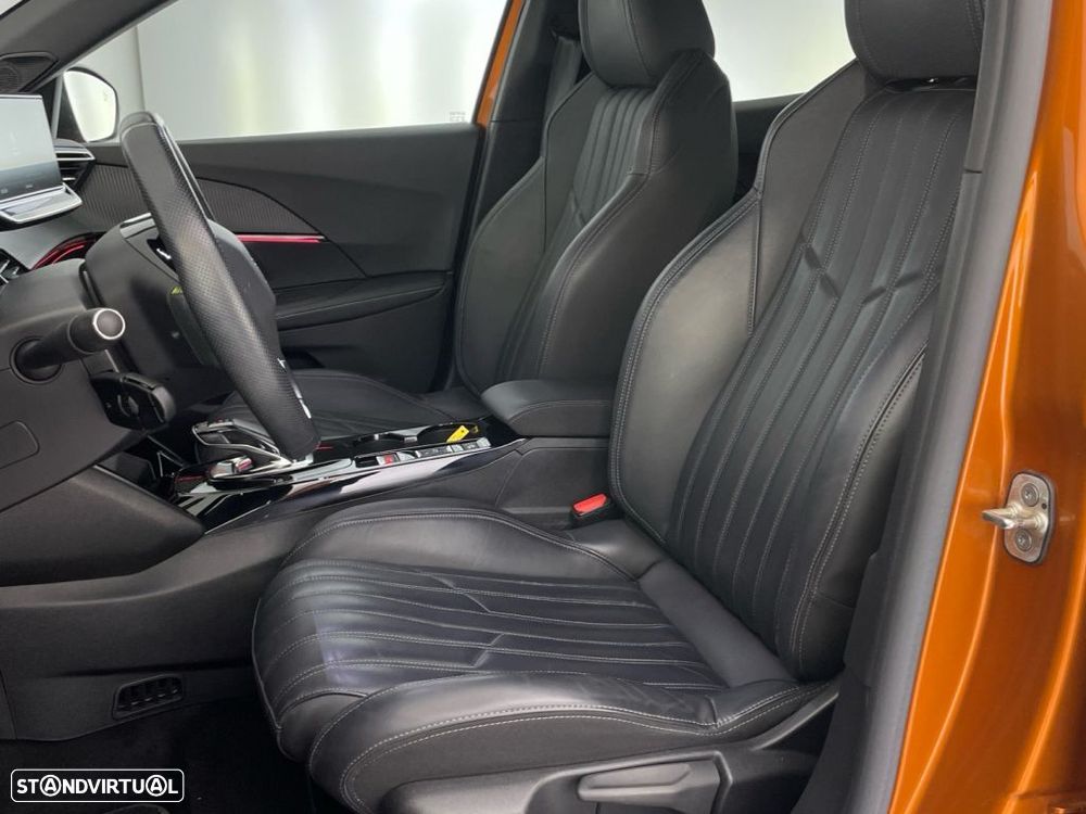 Peugeot e-2008 50 kWh GT - 18