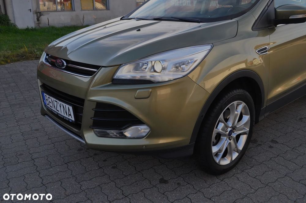Ford Kuga 1.6 EcoBoost 4WD Titanium Plus - 38