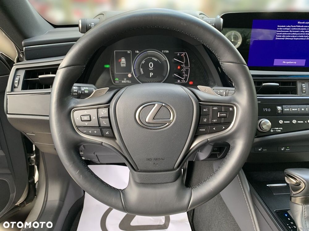 Lexus ES 300h Business Edition - 15