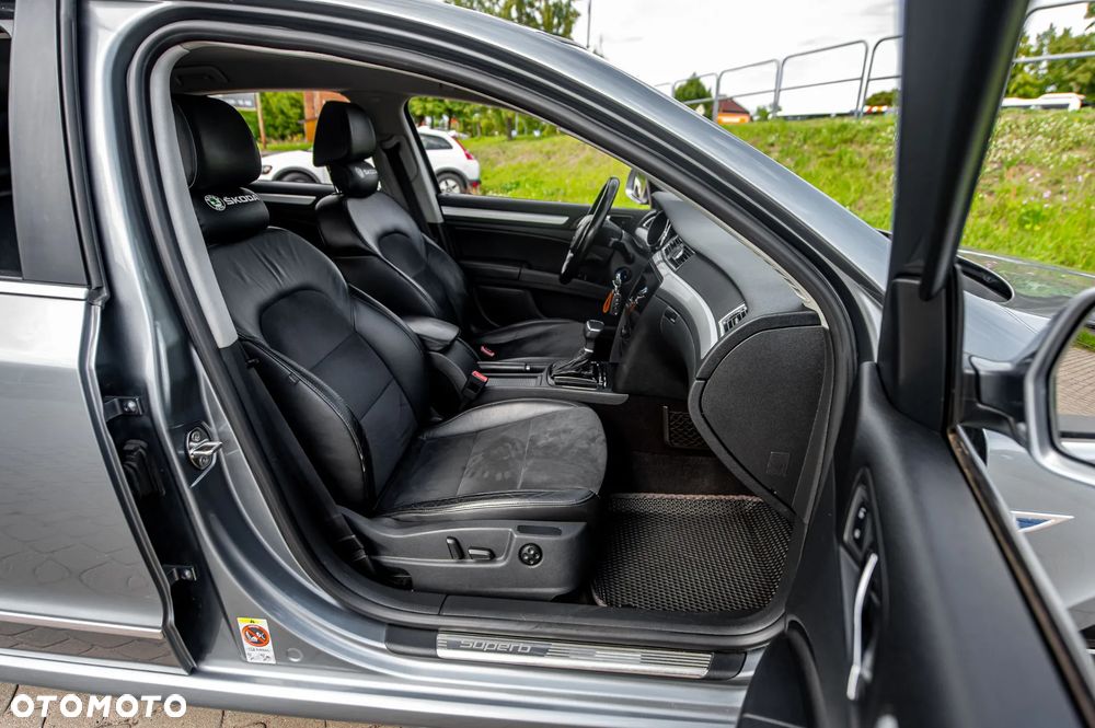 Skoda Superb 2.0 TDI Family DSG - 7