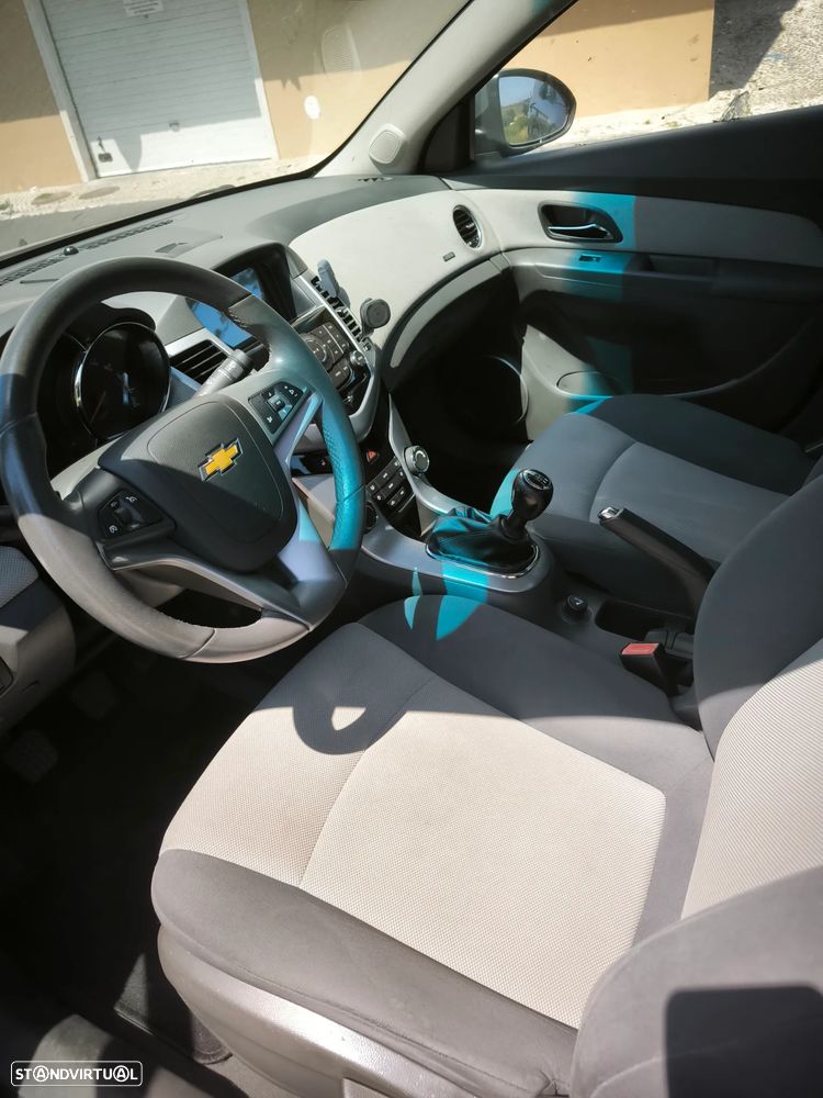 Chevrolet Cruze 2.0 VCDi LT - 11