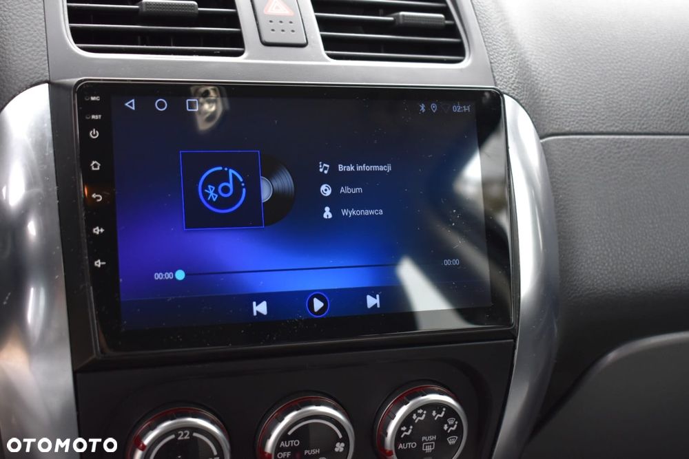 Suzuki SX4 1.6 GS / Premium - 23