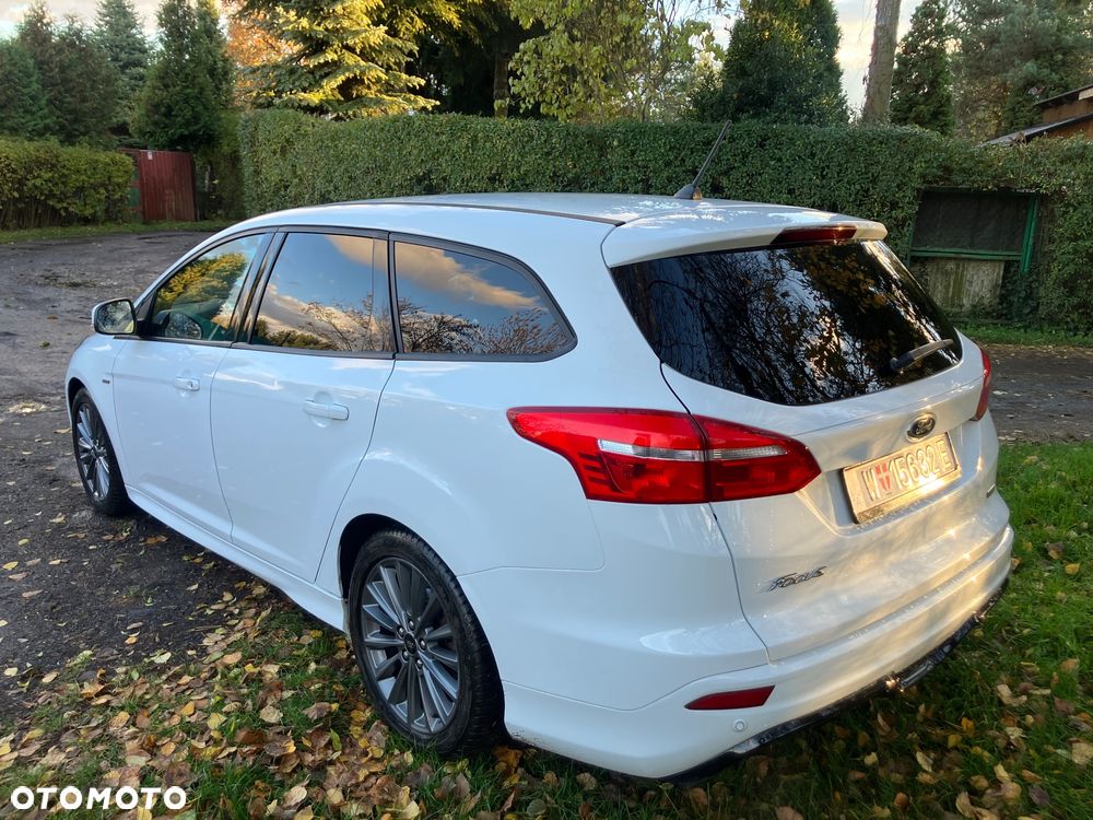 Ford Focus 1.0 EcoBoost ST-Line - 6