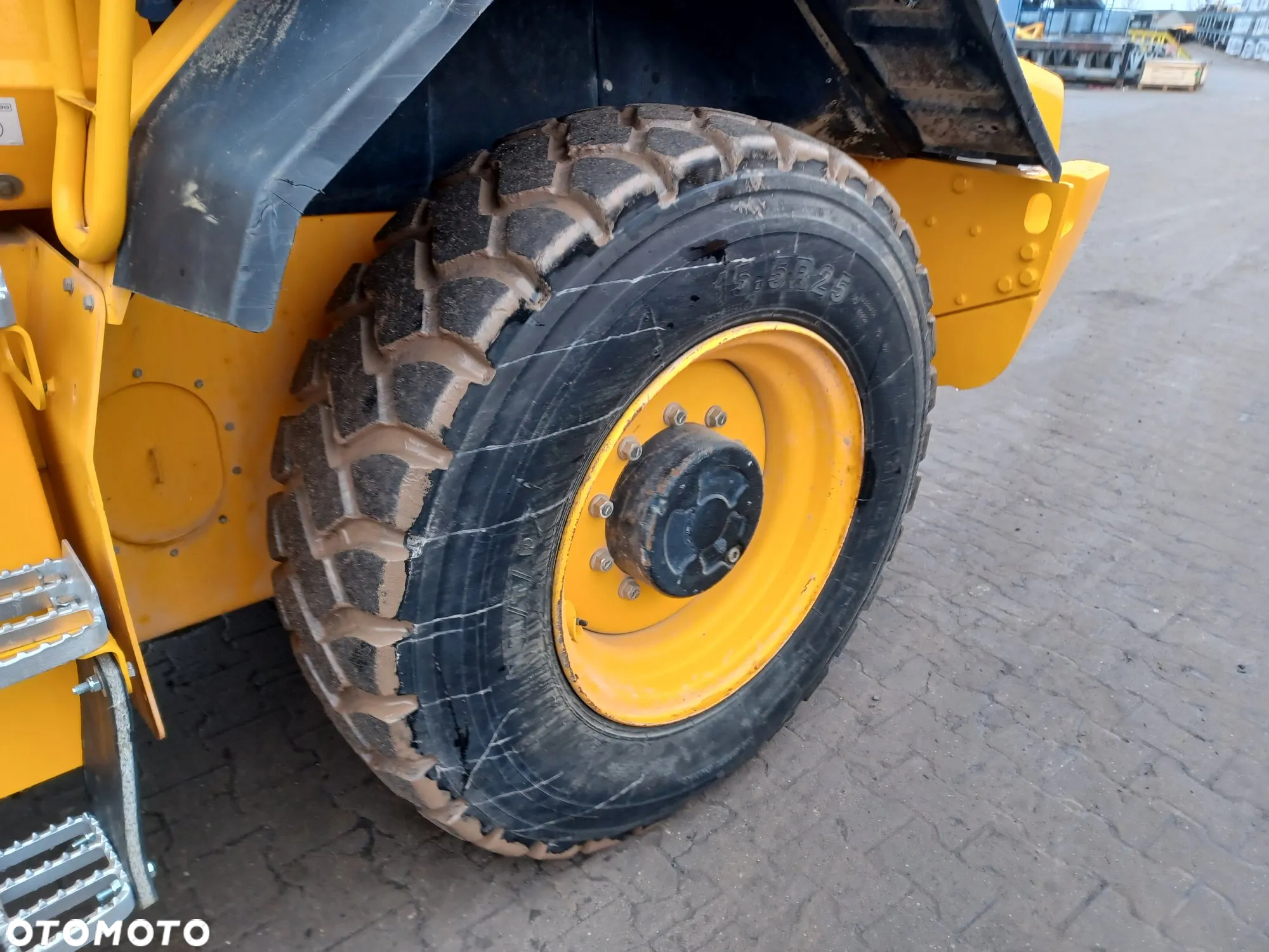 JCB 411 - 9