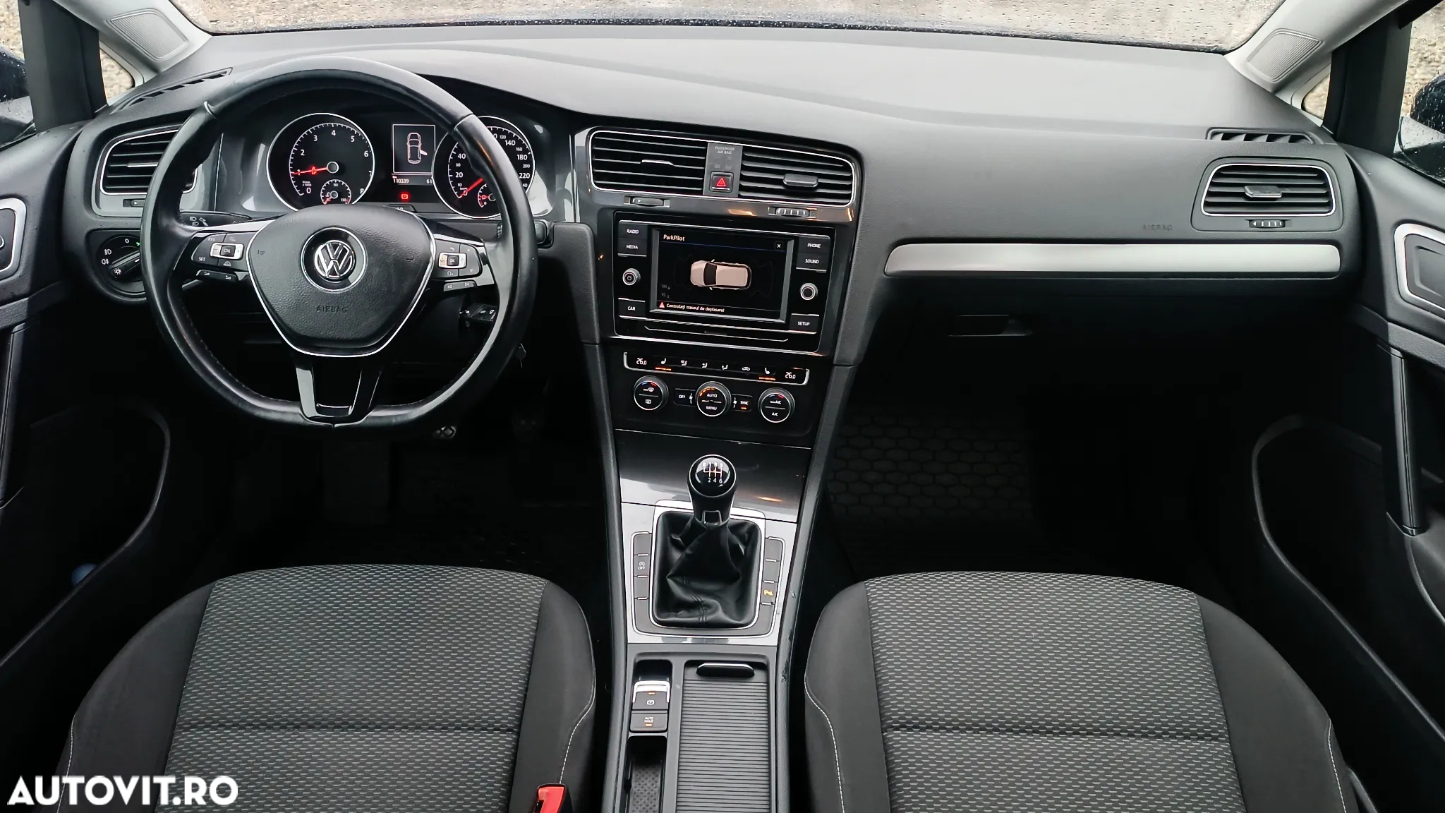 Volkswagen Golf 1.0 TSI Trendline - 12
