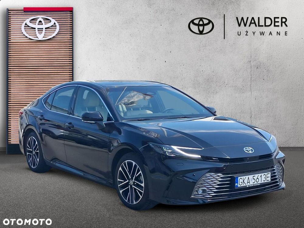 Toyota Camry - 7