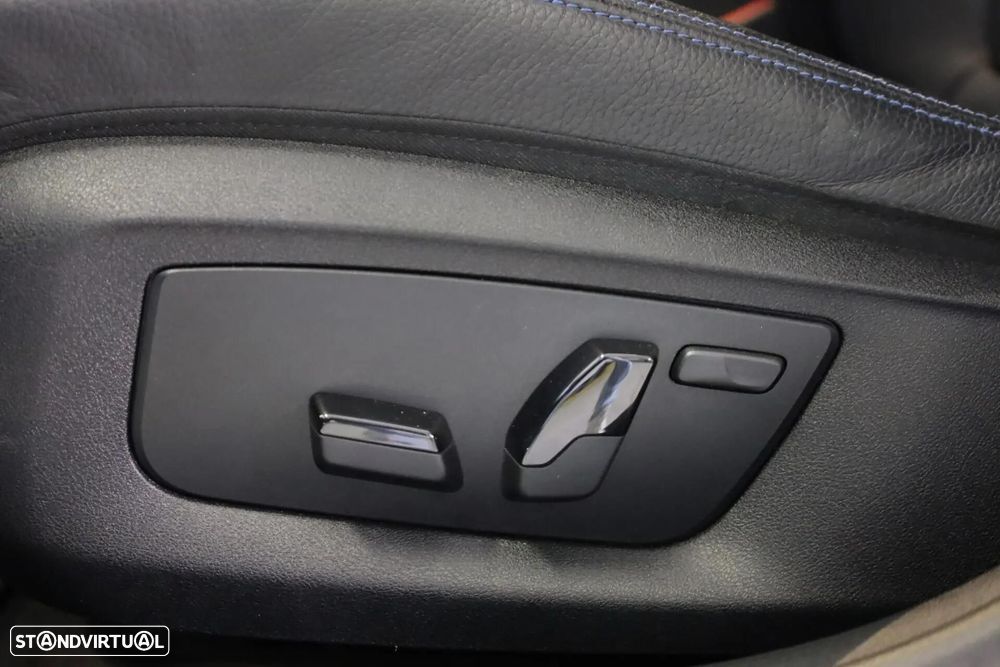 BMW 530 e Pack Desportivo M - 28