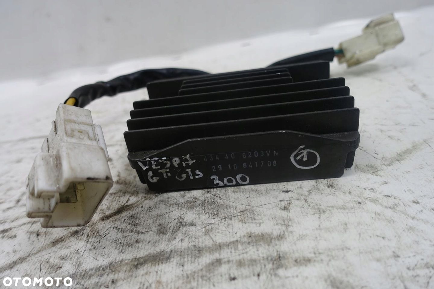Piaggio Vespa GT GTS 300 REGULATOR NAPIĘCIA Moduł - 1