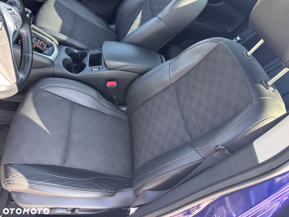 Nissan Qashqai 1.2 DIG-T N-Vision - 25