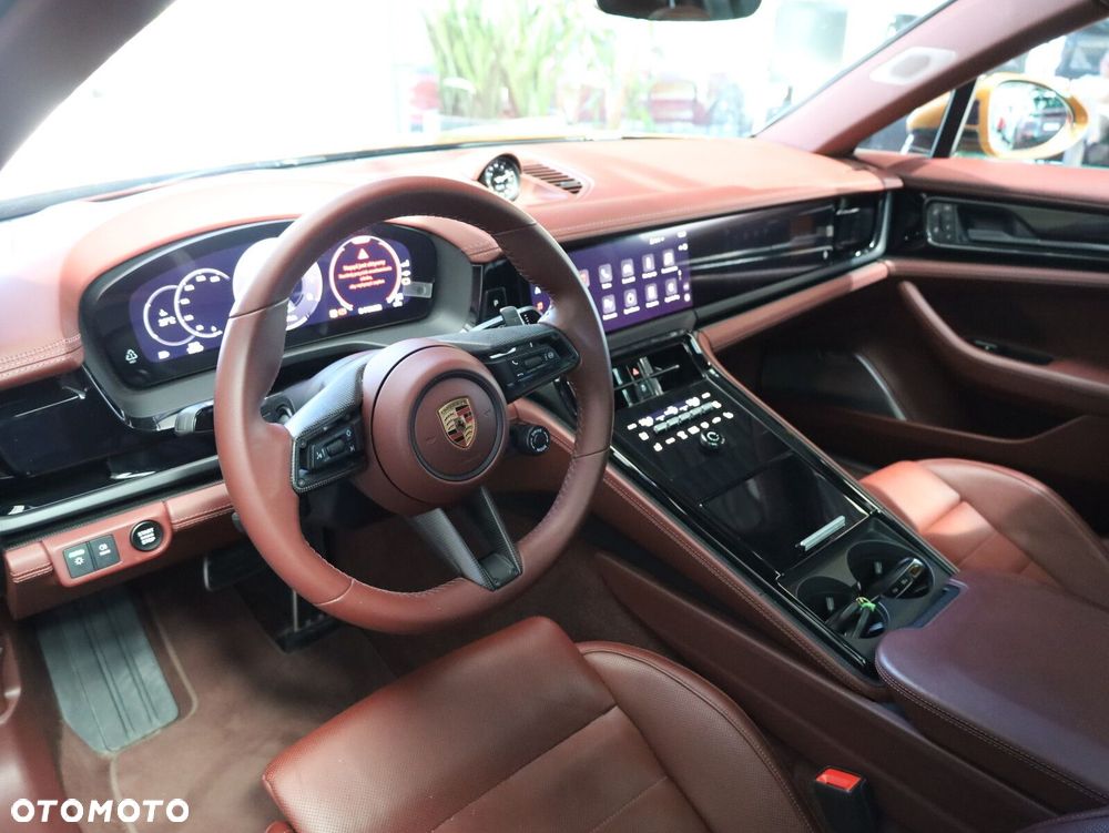 Porsche Panamera - 11