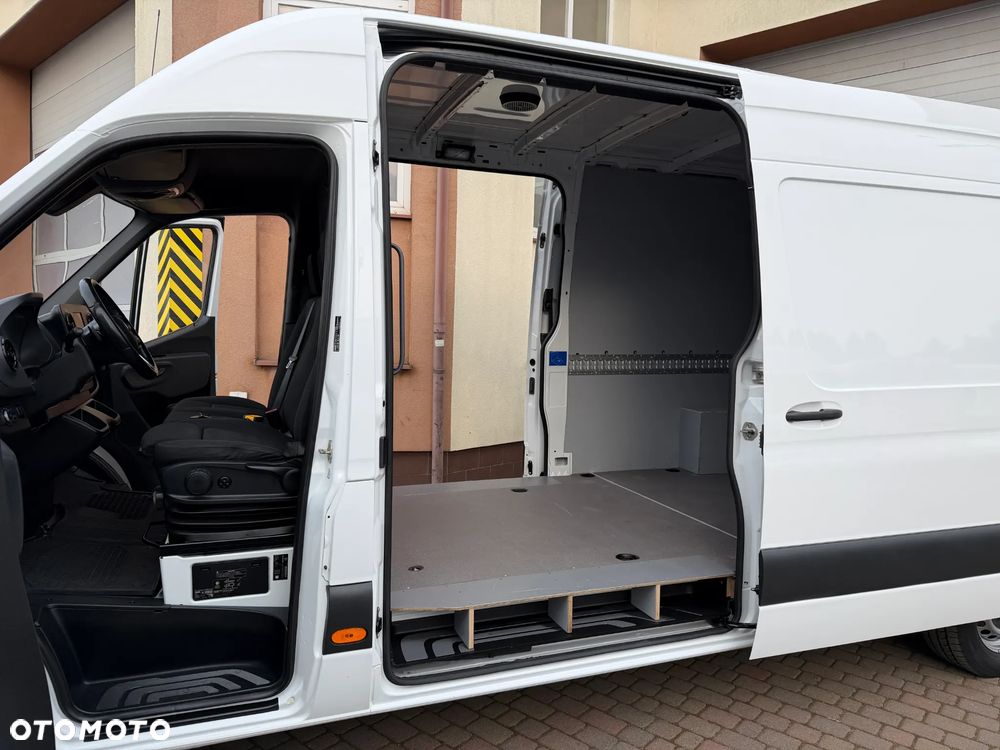 Mercedes-Benz Sprinter L3H2 Winda - 8