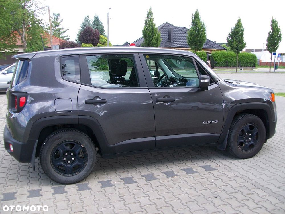 Jeep Renegade 1.6 E-TorQ Sport FWD - 2