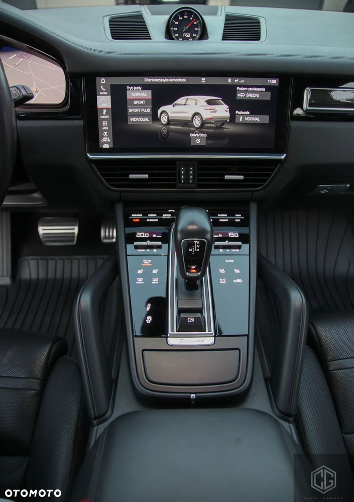 Porsche Cayenne - 22