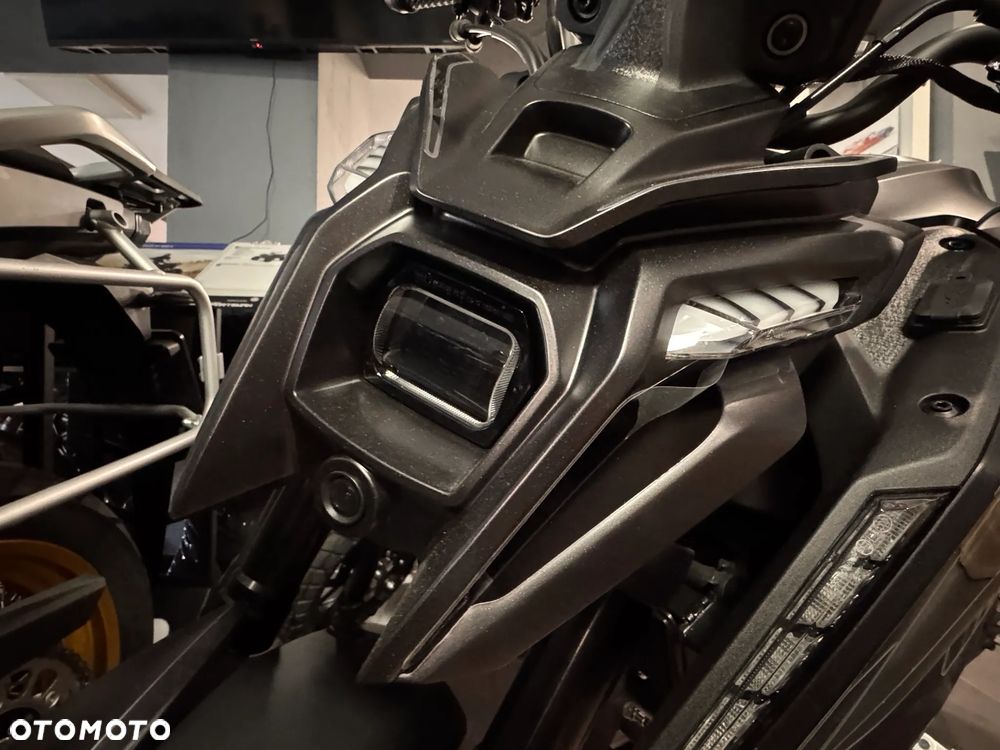 VOGE R125S - 2