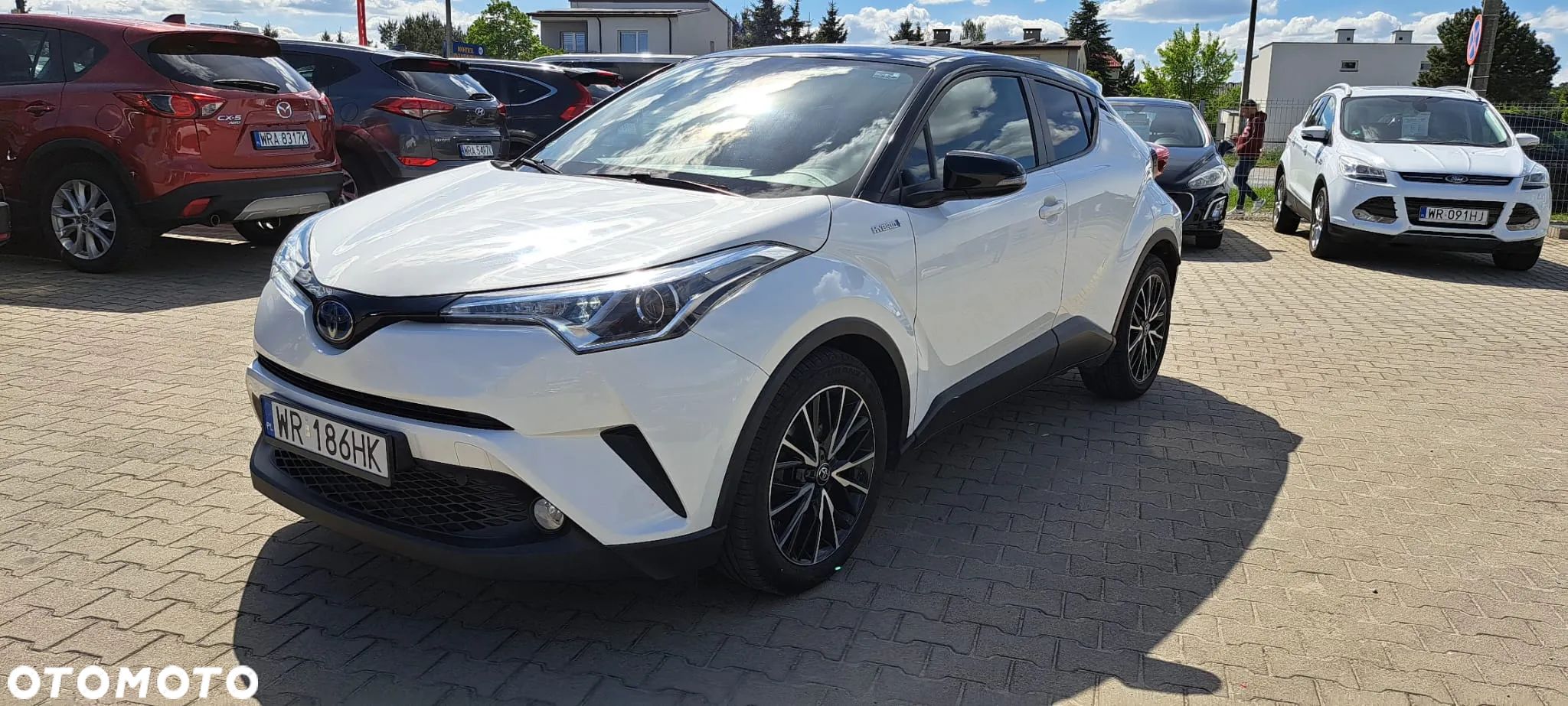 Toyota C-HR 1.8 Hybrid Black&White - 1