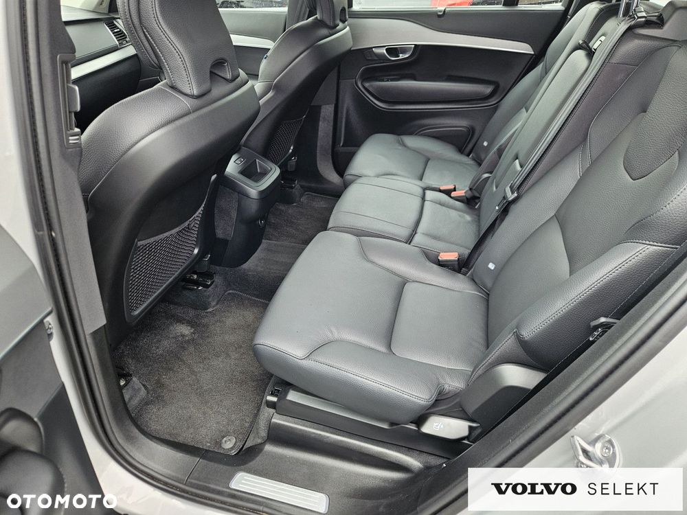 Volvo XC 90 - 31