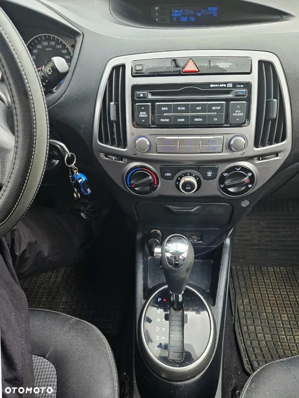 Hyundai i20 - 3
