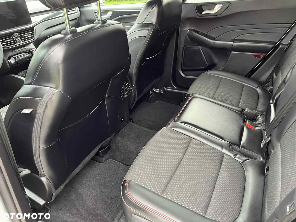 Ford Kuga 1.5 EcoBoost ST-LINE X - 20