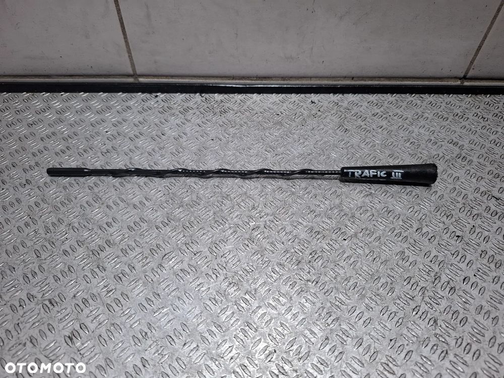 Antena bat Renault Trafic III 2016 rok - 1
