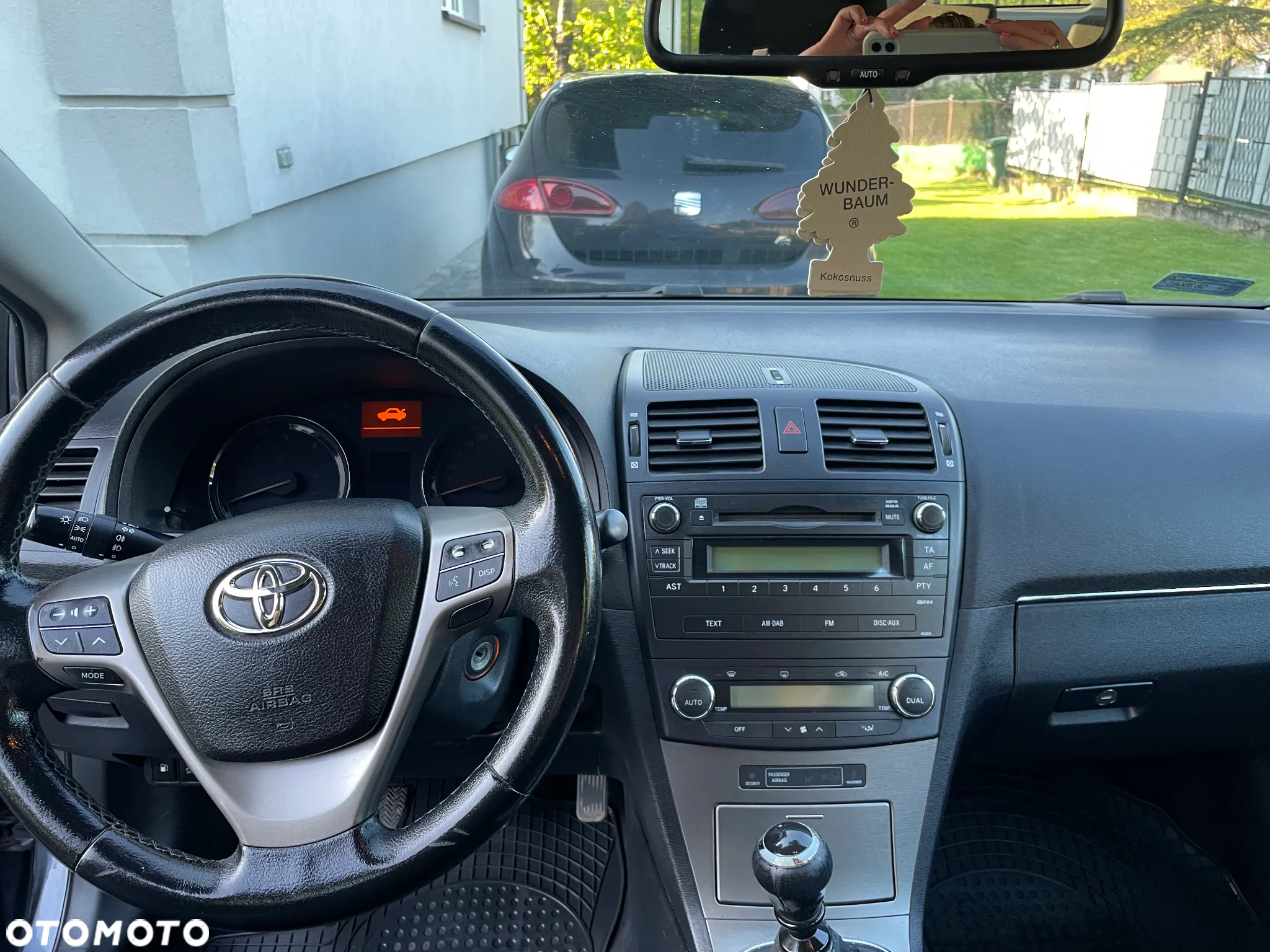 Toyota Avensis 2.0 D-4D Premium - 9