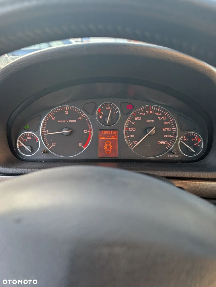 Peugeot 407 2.0 HDi Premium Navtech - 10