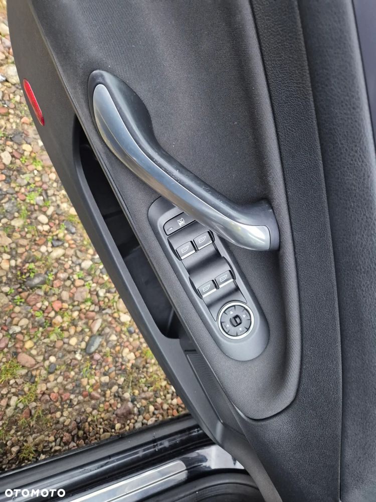 Ford Mondeo 2.0 TDCi Titanium - 15