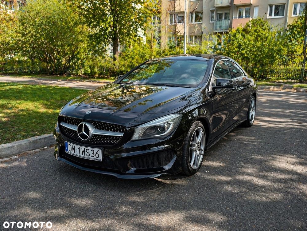Mercedes-Benz CLA 180 7G-DCT AMG Line - 1