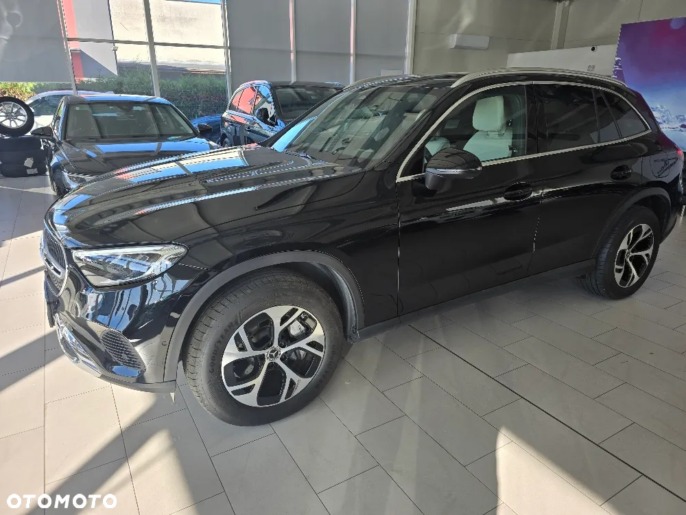 Mercedes-Benz GLC 300 e 4-Matic - 14