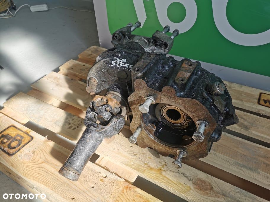 JCB 527-55 {Przekładnia} - 6