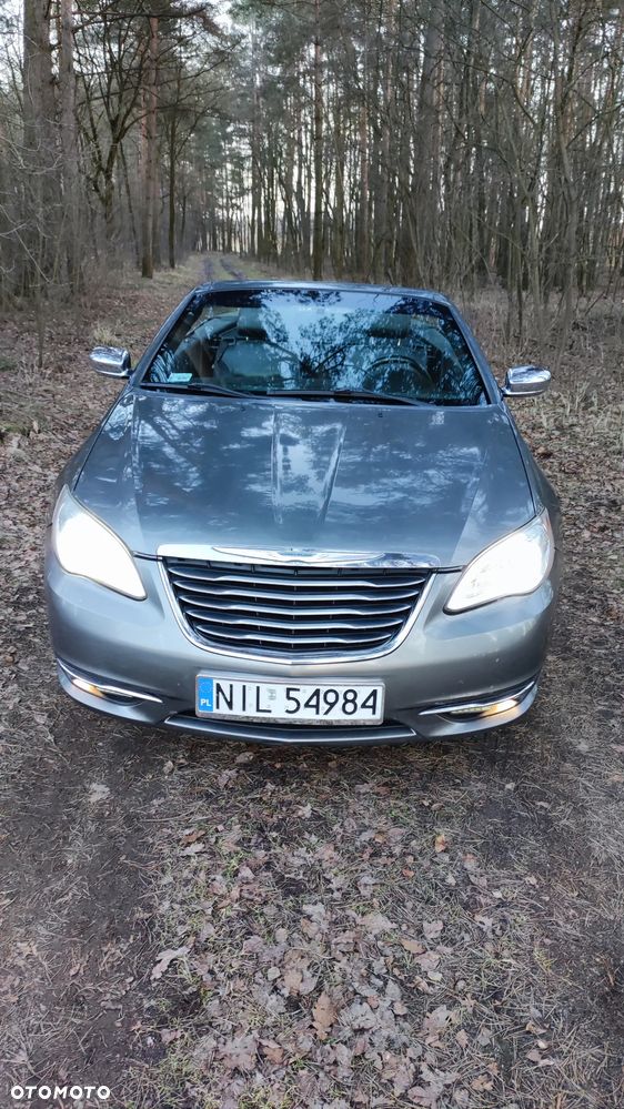 Chrysler 200 - 10